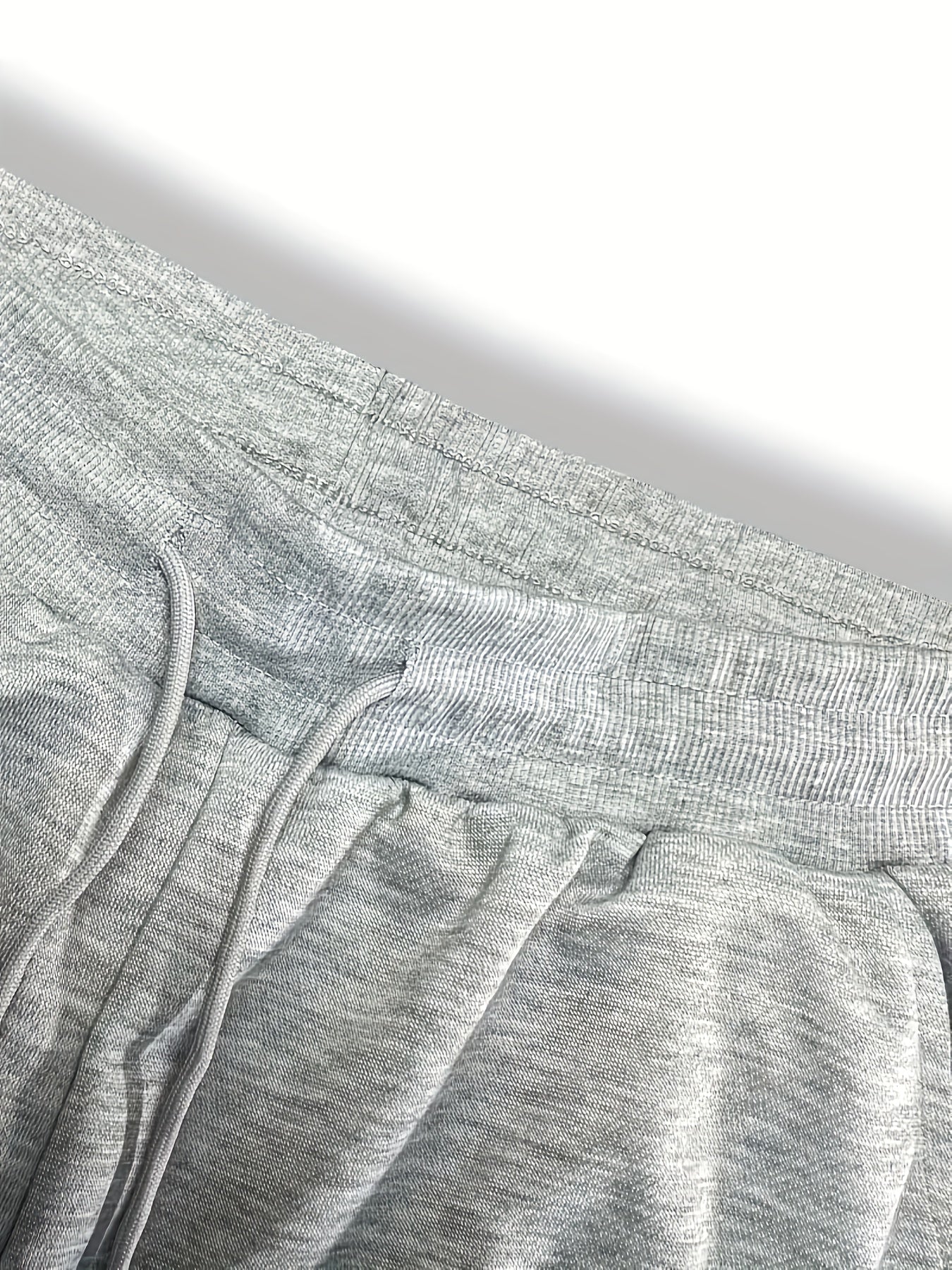 Herren Weite Jogginghose mit modernem Streetstyle-Look und Komfort