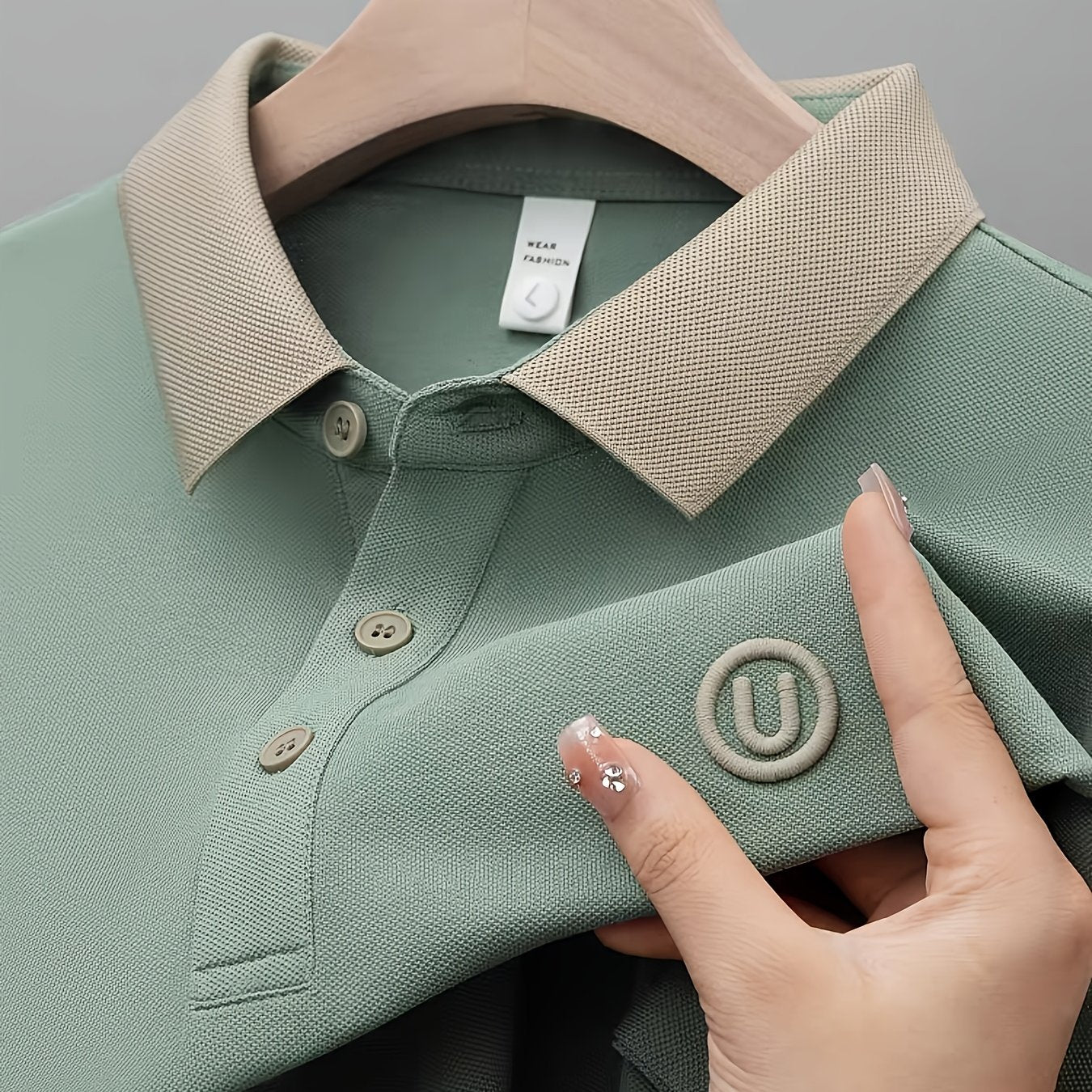 Herren Poloshirt mit Kontrastkragen und Sticklogo – Casual Style für Alltag und Freizeit
