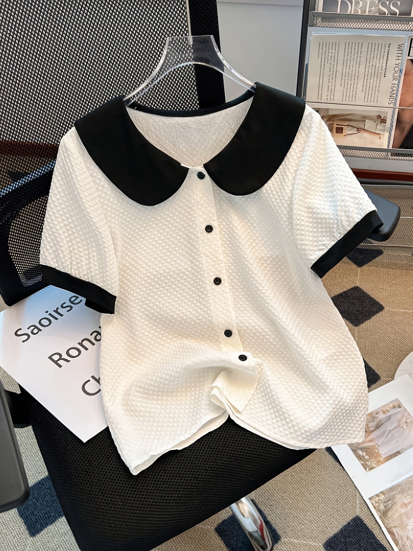 Damen Bluse mit kontrastierendem Kragen im Vintage-Stil – Elegante Freizeitmode für Büro und Alltag