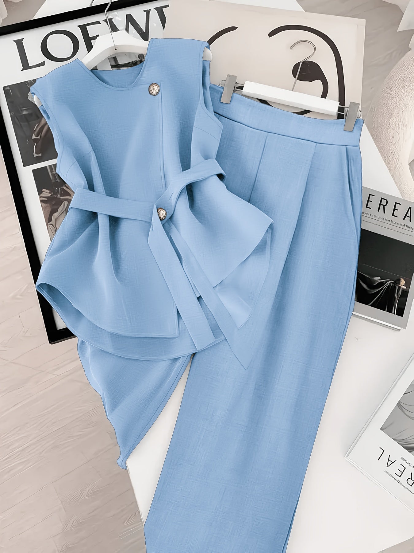 Damen Business Zweiteiler Set – Elegantes Asymmetrisches Top mit Gürtel und Weite Hose für Büro & Alltag