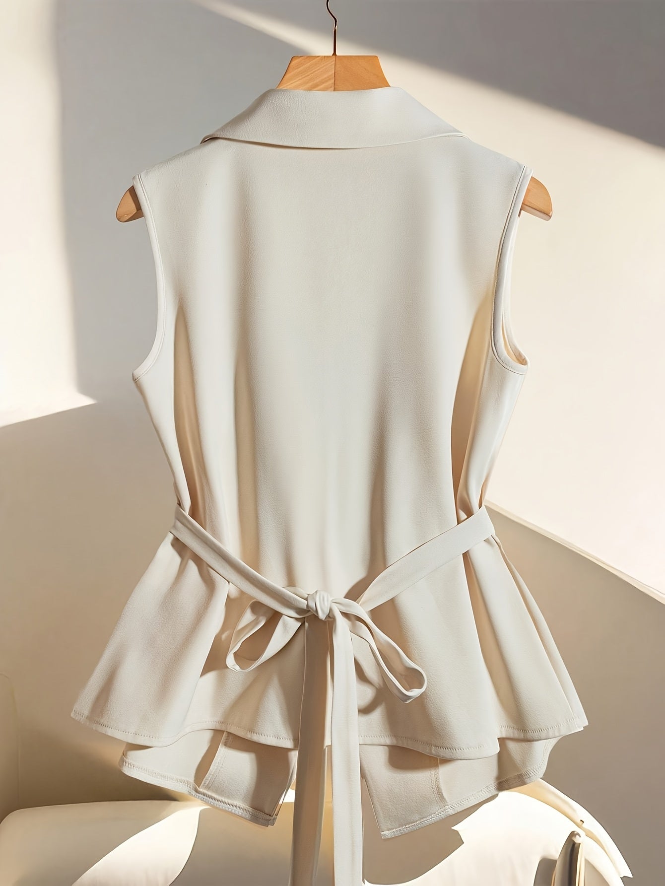 Damen Business Weste Elegant Modern mit Taillengürtel – Stilvolle ärmellose Blazerweste für Büro & Anlassmode