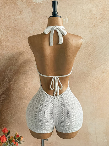 Damen Häkel-Strand-Overall mit V-Ausschnitt und Halterneck – Boho Sommer Jumpsuit für Urlaub und Freizeit