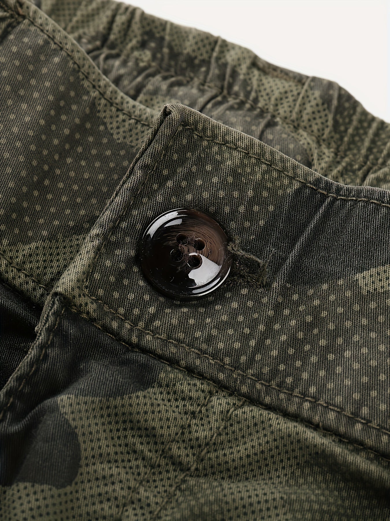 Herren Cargo Jogger Hose mit Camouflage Muster und Utility-Design – Streetwear und Outdoor
