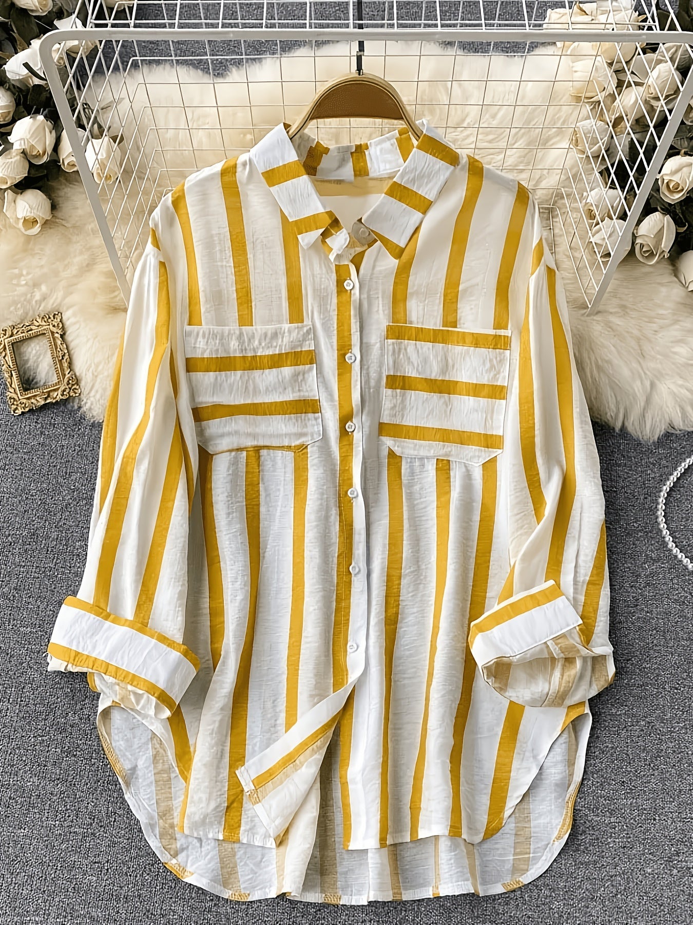 Damen Streifen-Bluse im Boyfriend-Stil mit Knopfleiste und Brusttaschen – Elegante Freizeit- und Businessmode