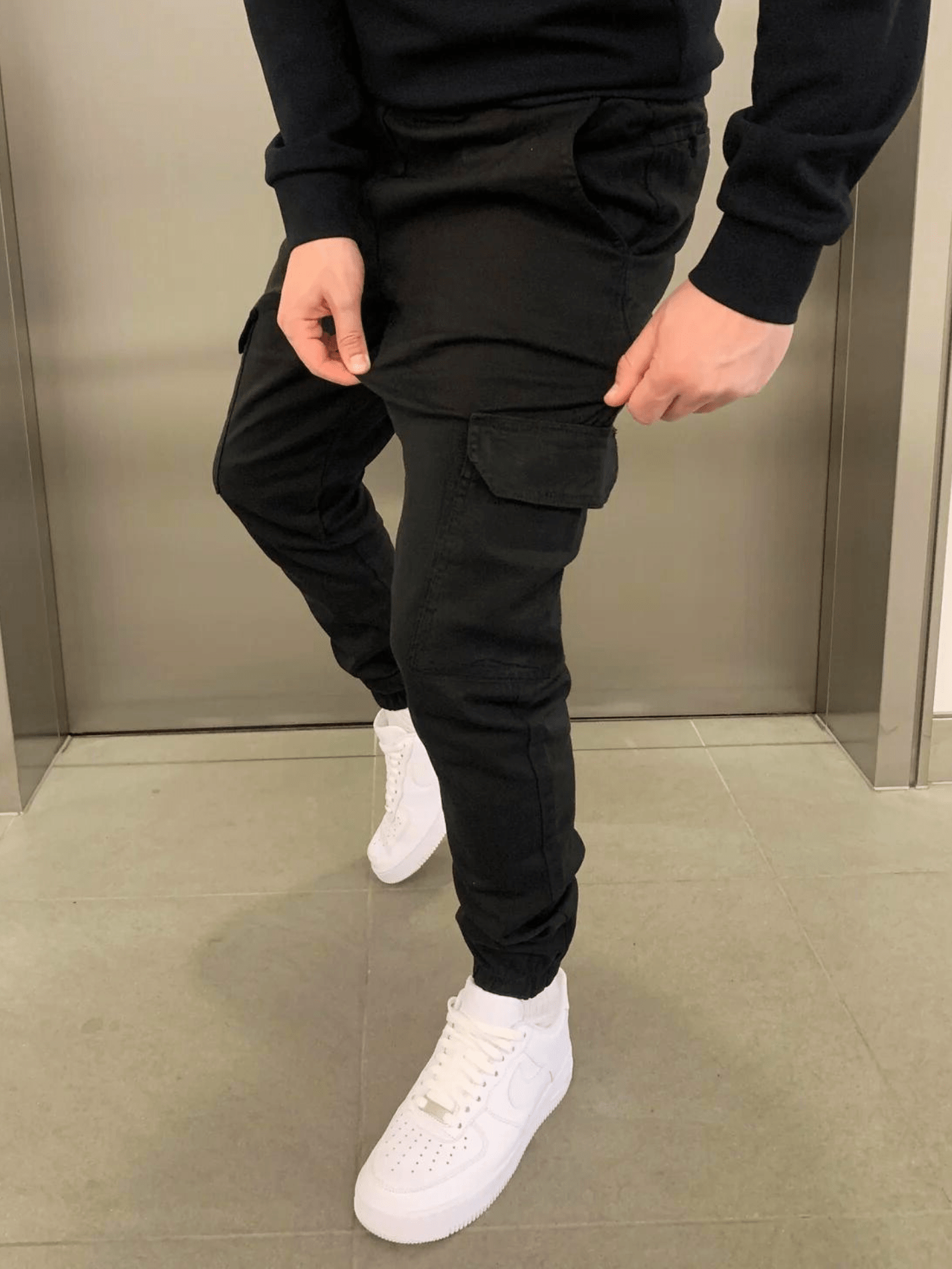 Moderne Herren Cargo-Jogger mit Tunnelzug