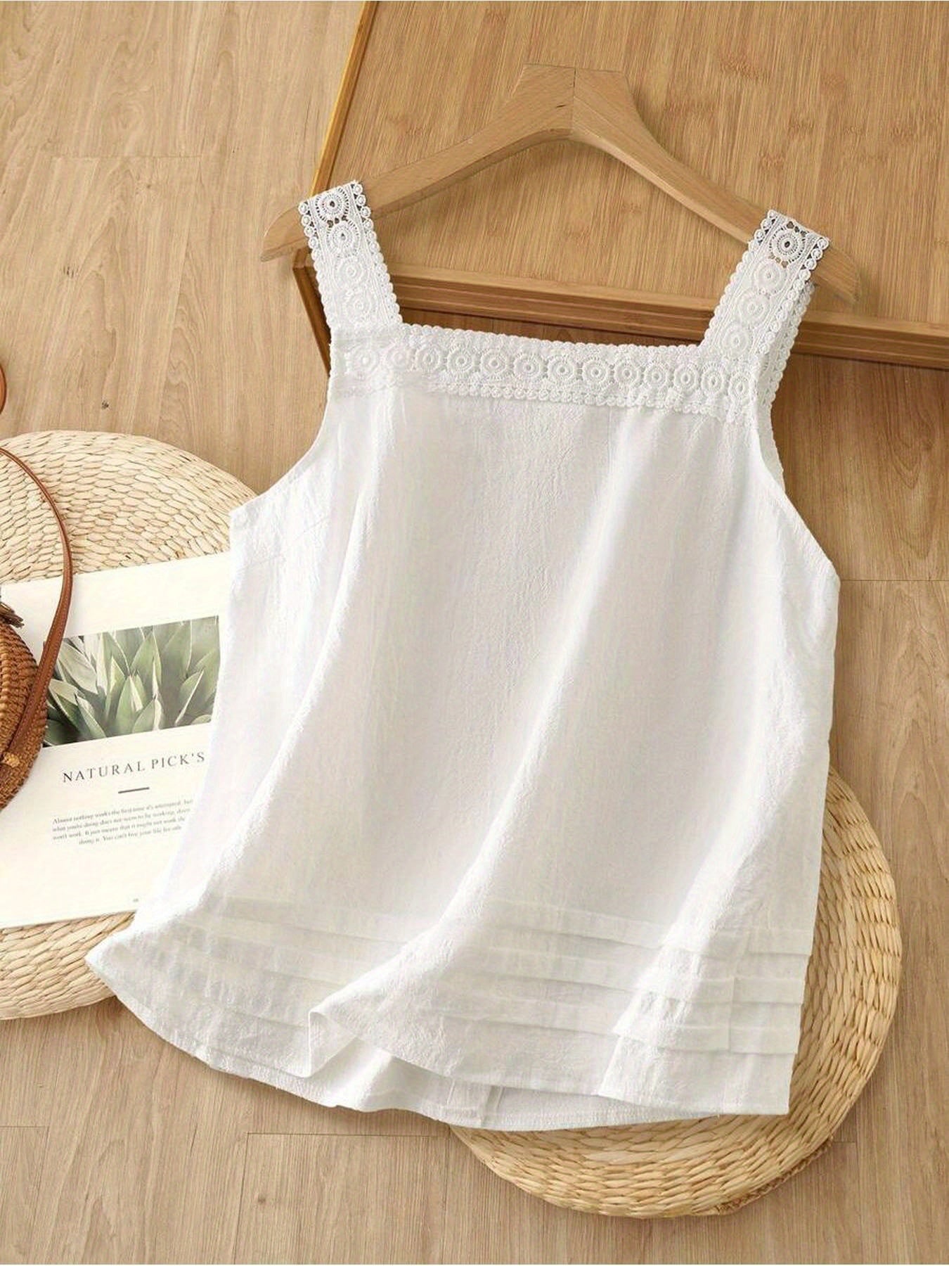Damen Spitzen-Top mit Knopfleiste und eckigem Ausschnitt – Romantische Bluse für Alltag und Freizeit