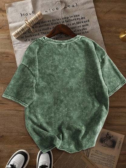 Damen Freizeit T-Shirt mit Print und High-Waist Jeansshorts – Urbaner Sommer-Look