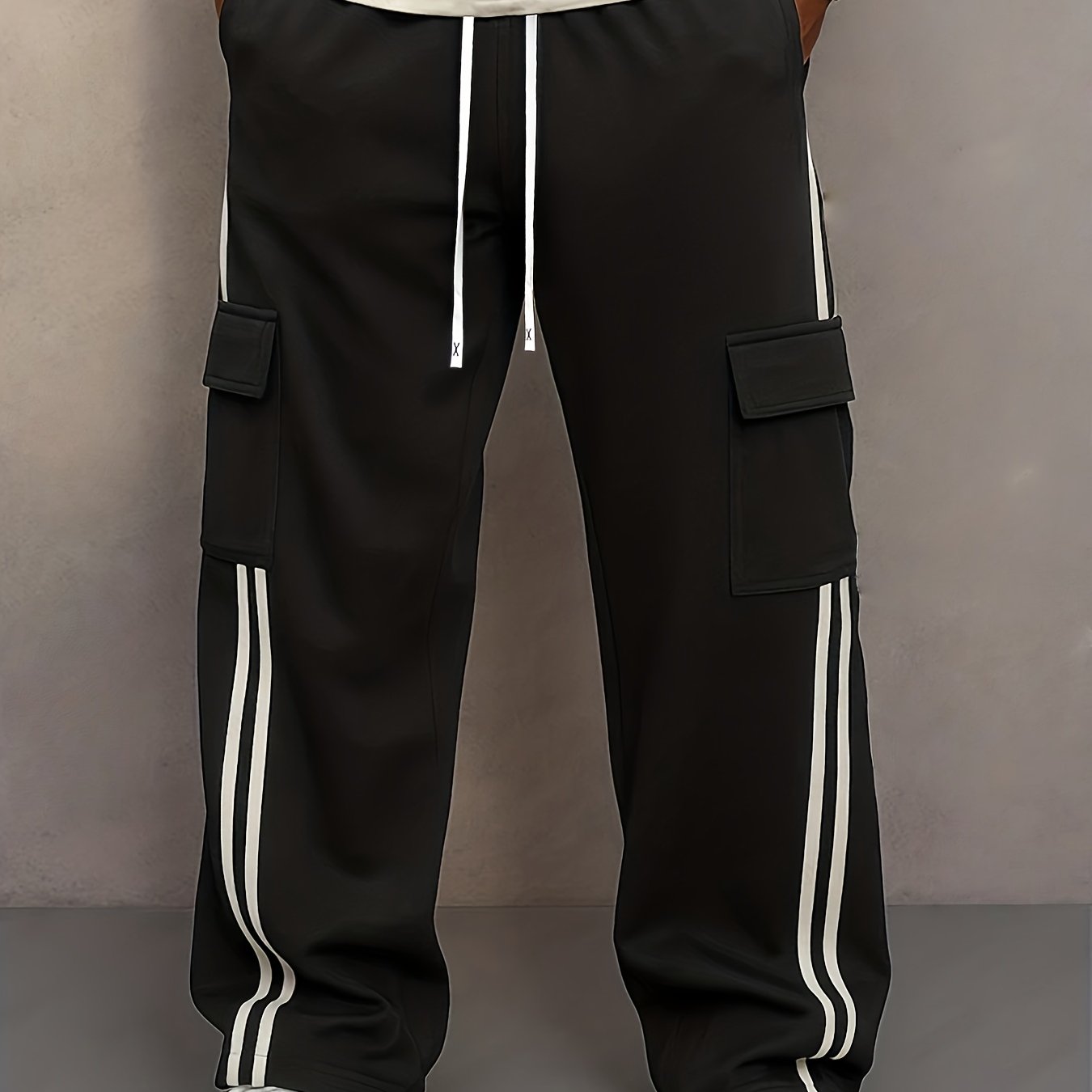 Herren Cargo Jogginghose mit Streifen und Taschen – Streetwear Stil, Relaxed Fit