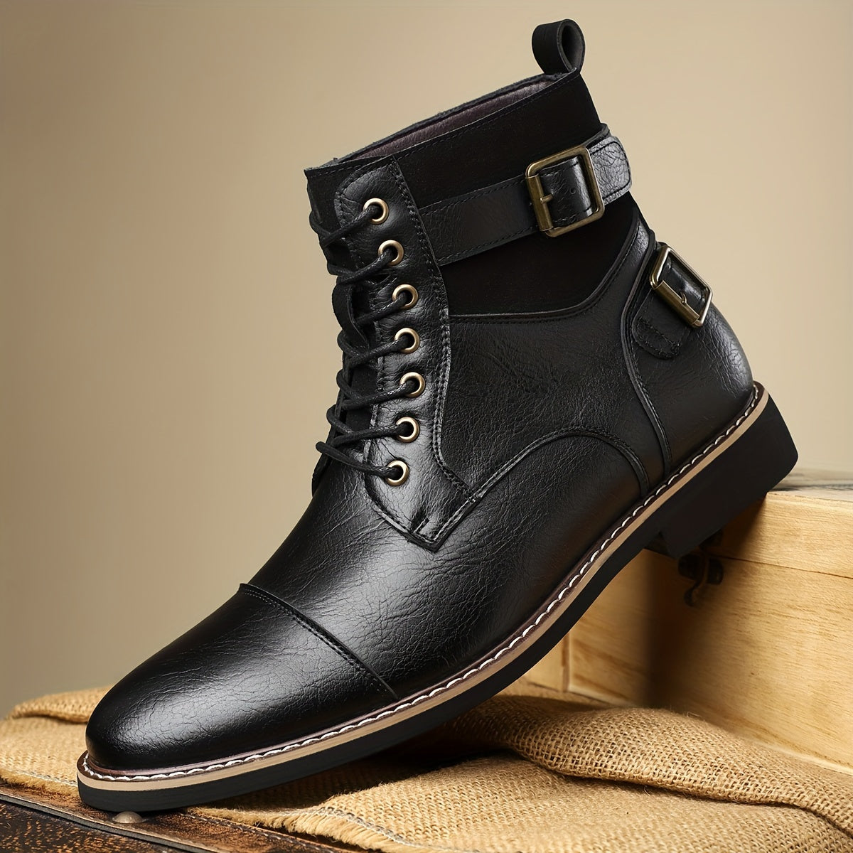 Herren Schnürstiefel Hoher Schaft mit Schnallenakzent Cap-Toe