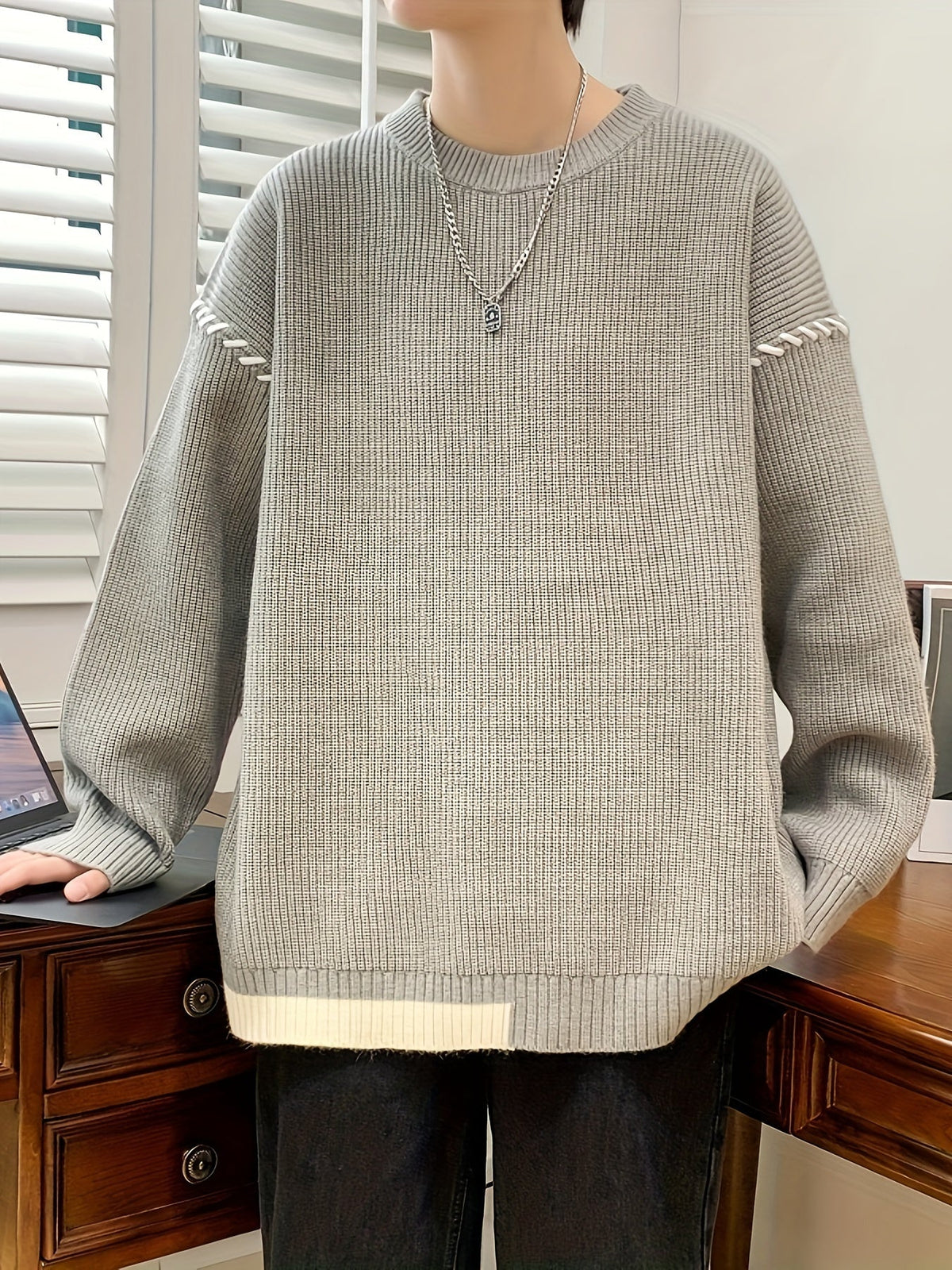 Unisex Rippstrick Pullover Rundhals mit Streifenmuster an Ärmeln und Saum