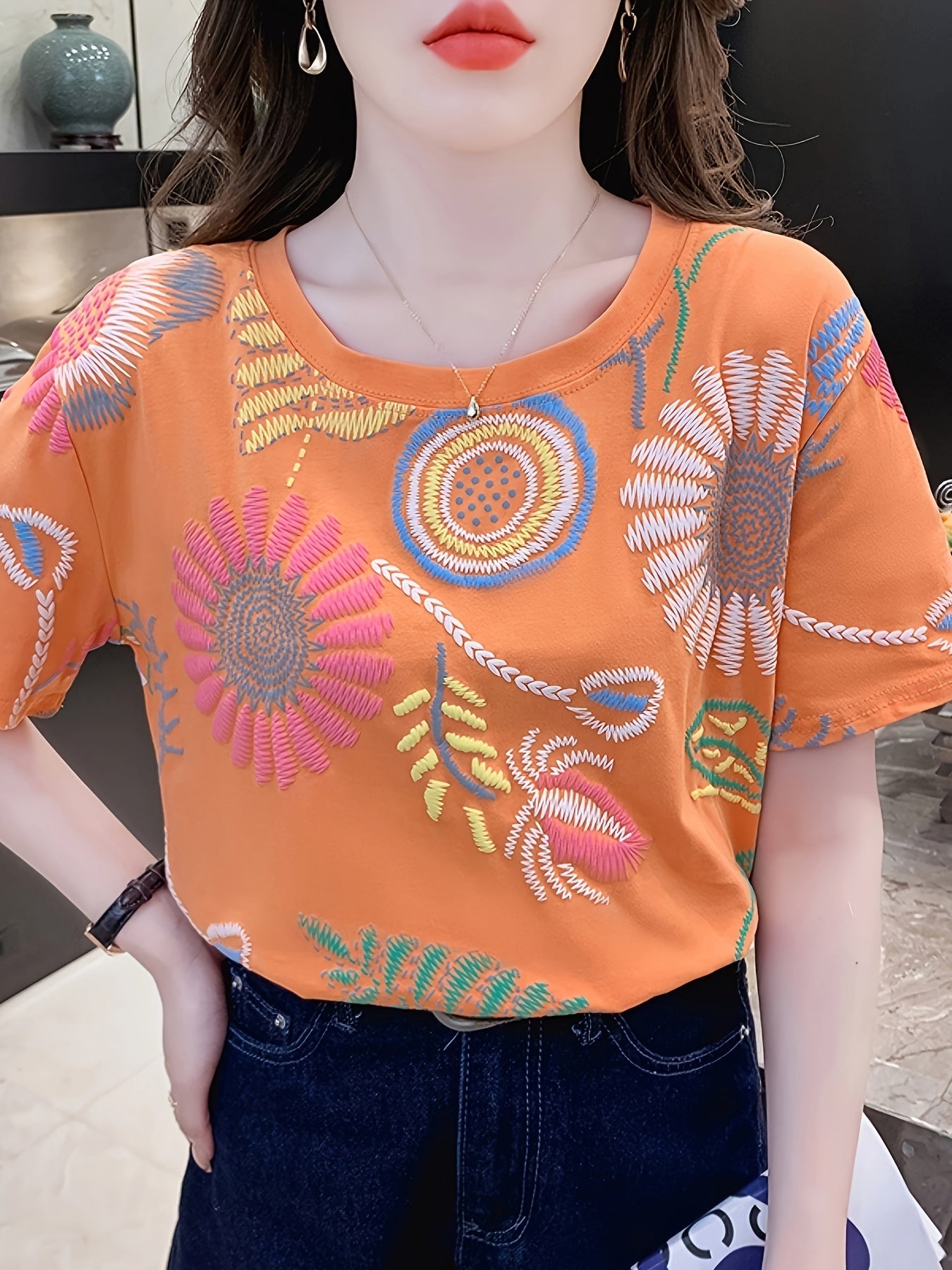 Damen Sommer T-Shirt mit Stickerei und Boho-Design – Lässiges Freizeitshirt, Kurzarm, Trendy Muster