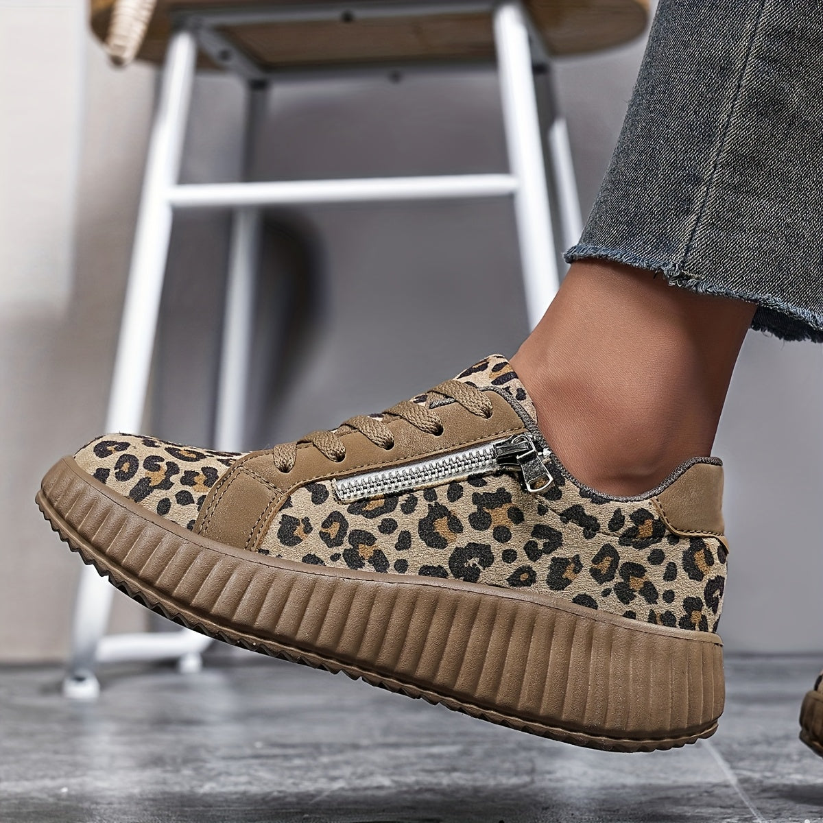 Damen Plateausneaker mit Leopardenmuster und Reißverschluss – Modische Freizeitschuhe für Alltag und Streetstyle