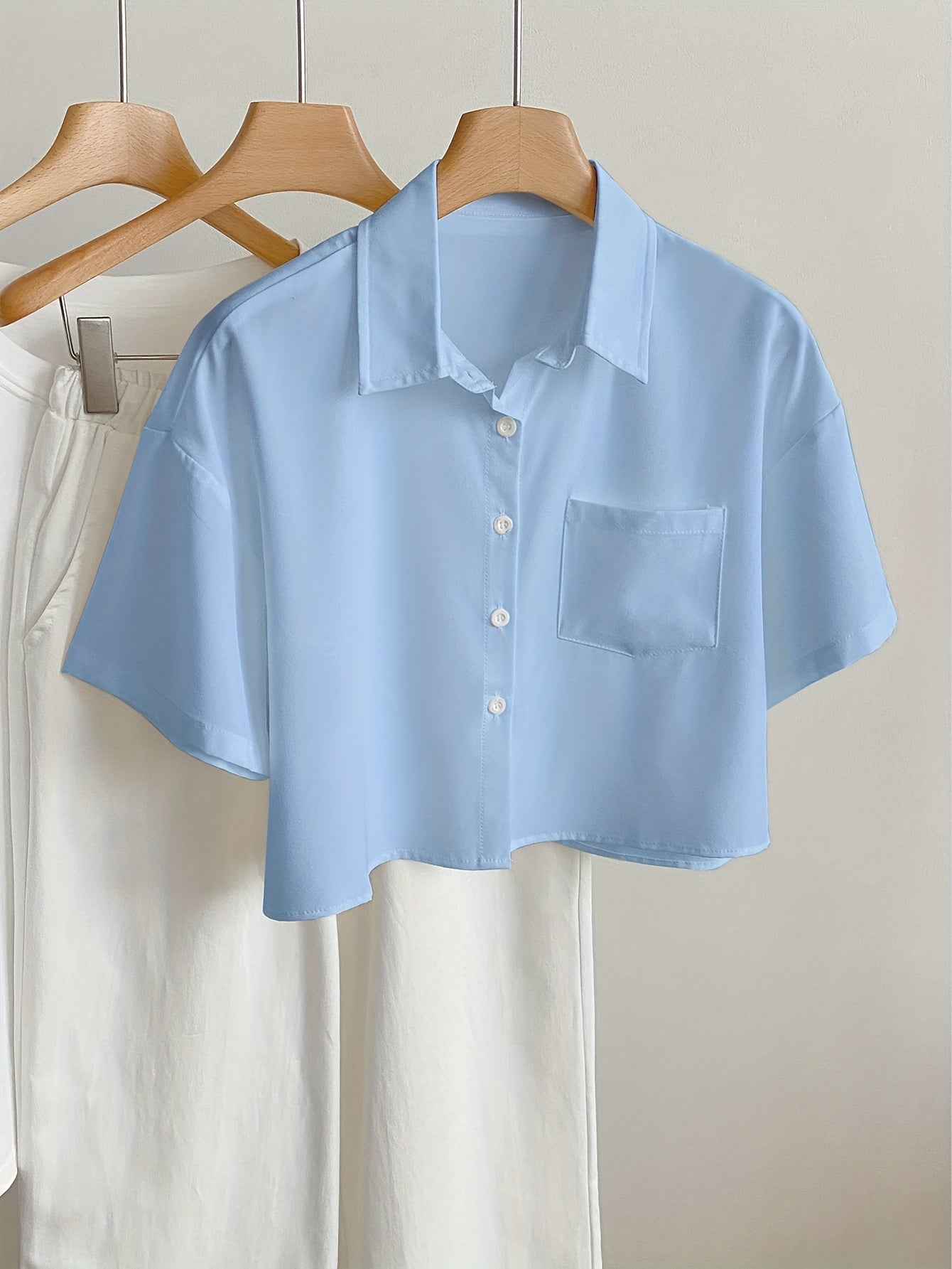 Damen Kurzarm Bluse im modernen Cropped-Look – Lässig & vielseitig kombinierbar