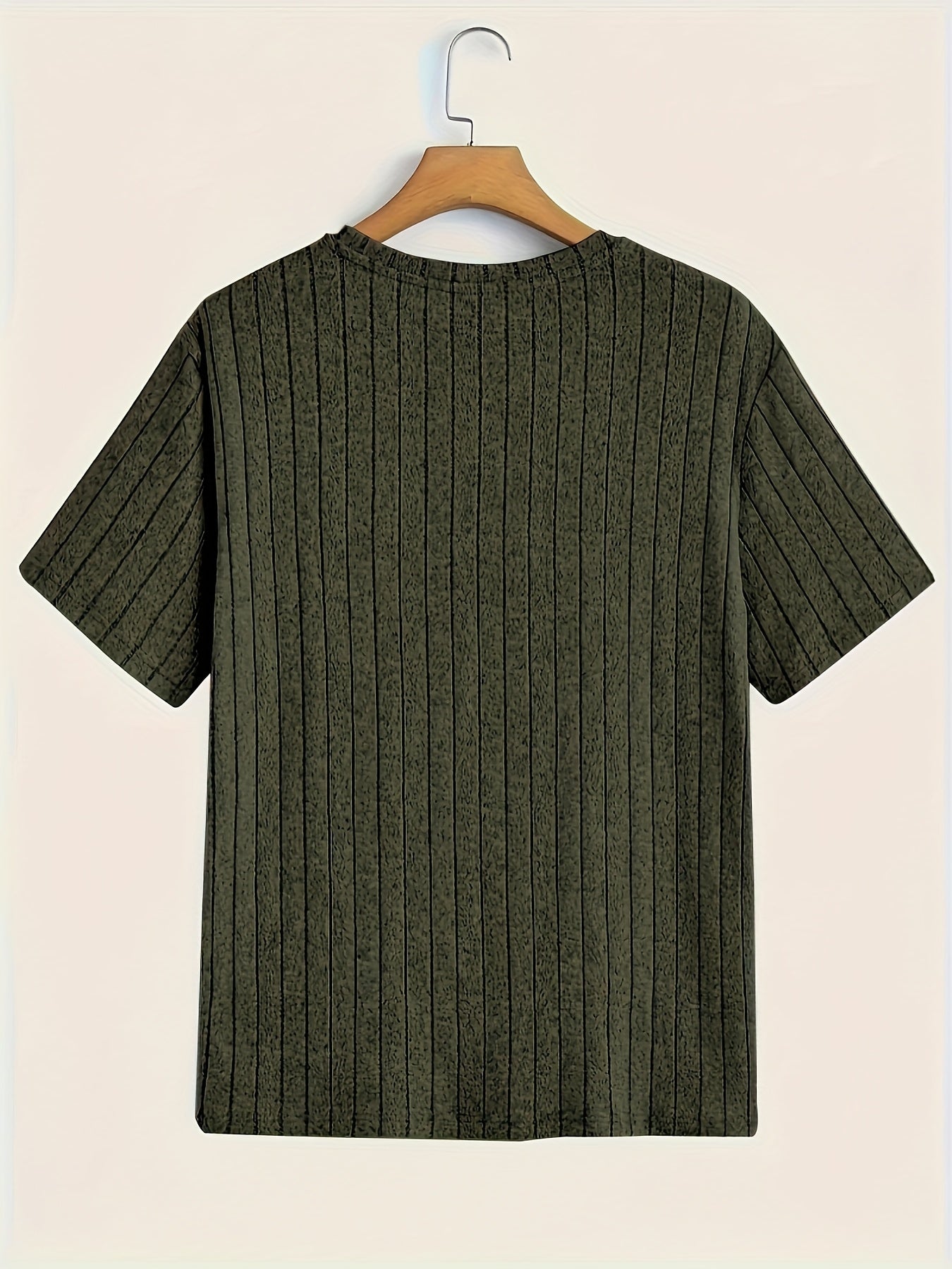 Herren T-Shirt mit vertikalem Strukturmuster – Modernes Freizeitshirt mit Rundhalsausschnitt