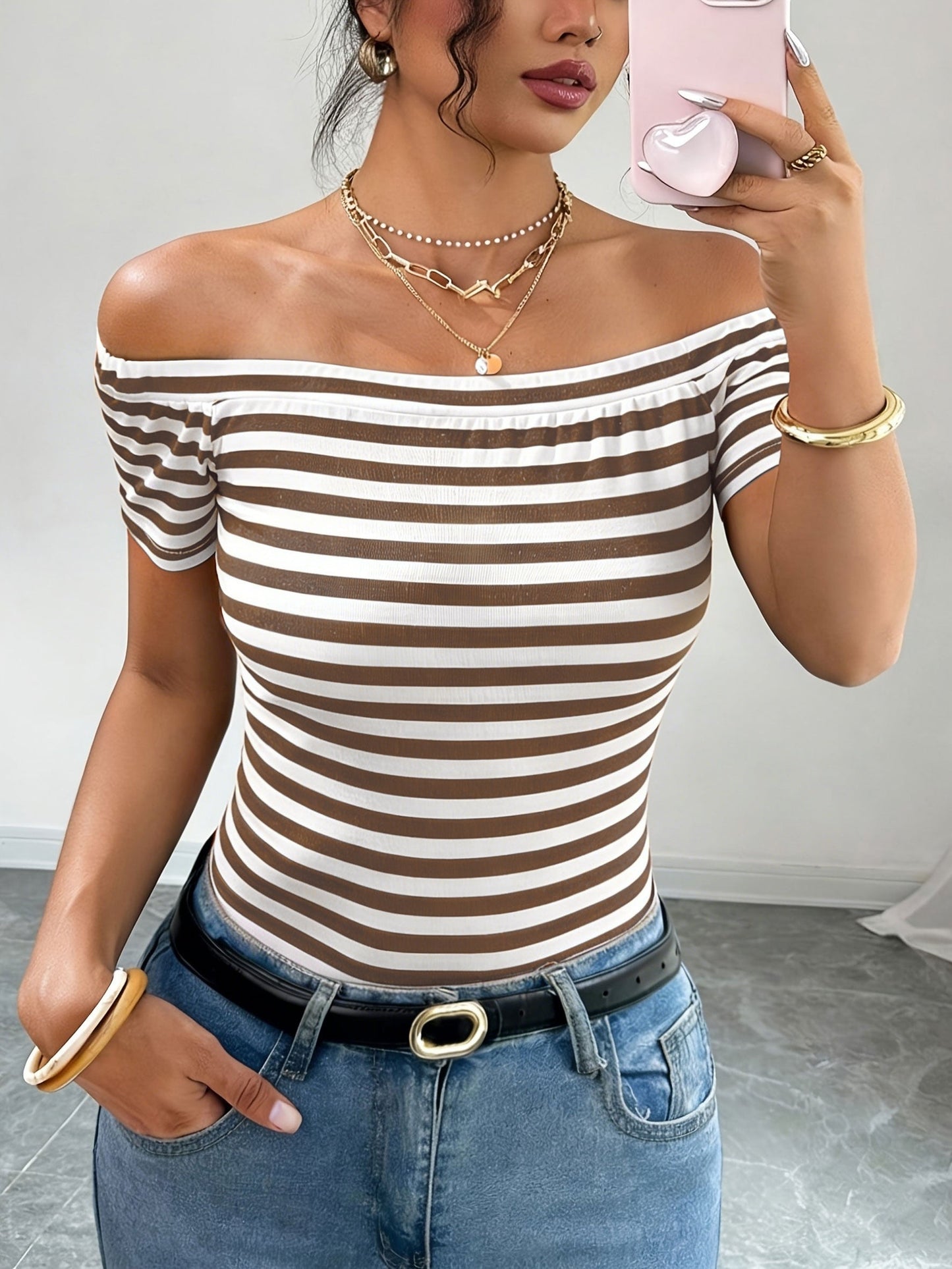 Damen Off-Shoulder Streifenshirt – Elegantes, Schulterfreies Oberteil für Alltag und Freizeit