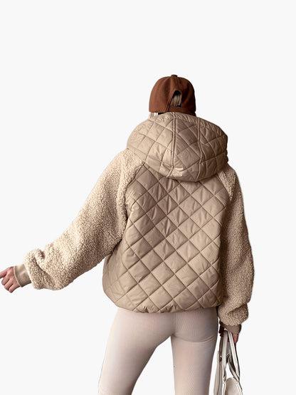 Damen Steppjacke im modernen Streetwear-Stil mit Kapuze – Übergangsjacke für Alltag und Freizeit