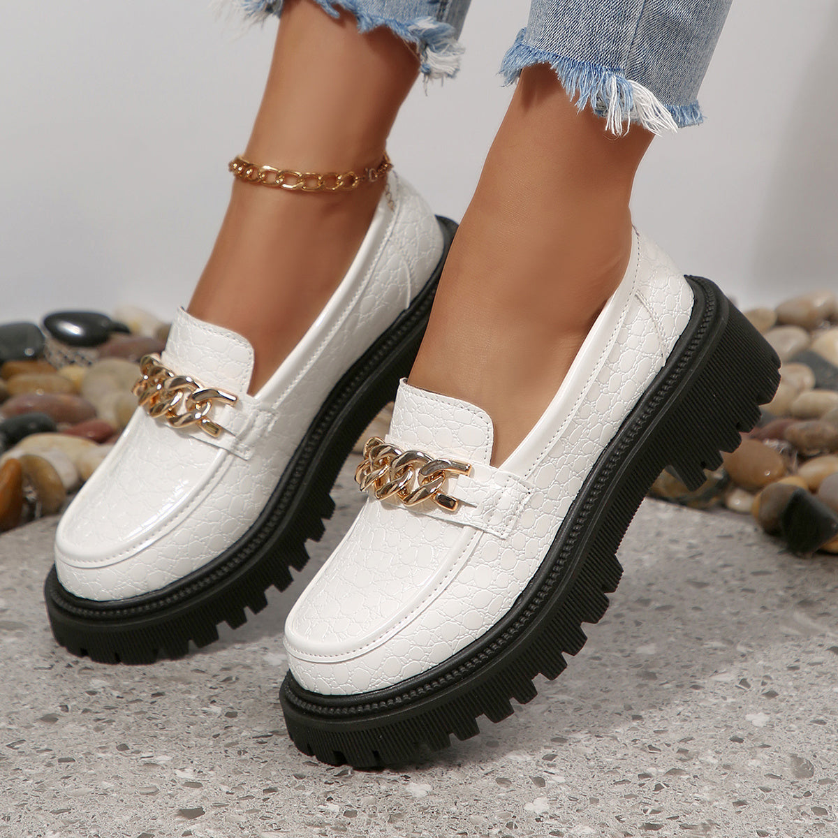 Damen Chunky Loafer mit Kettenverzierung – Modische Slip-On Schuhe für Alltag und Büro
