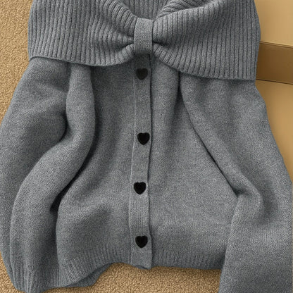 Damen Strickpullover Carmen-Ausschnitt mit Schleife und Herzknöpfen