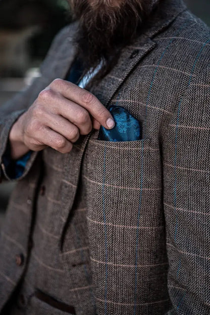Dreiteiliger Herrenanzug im Vintage-Look mit Karomuster