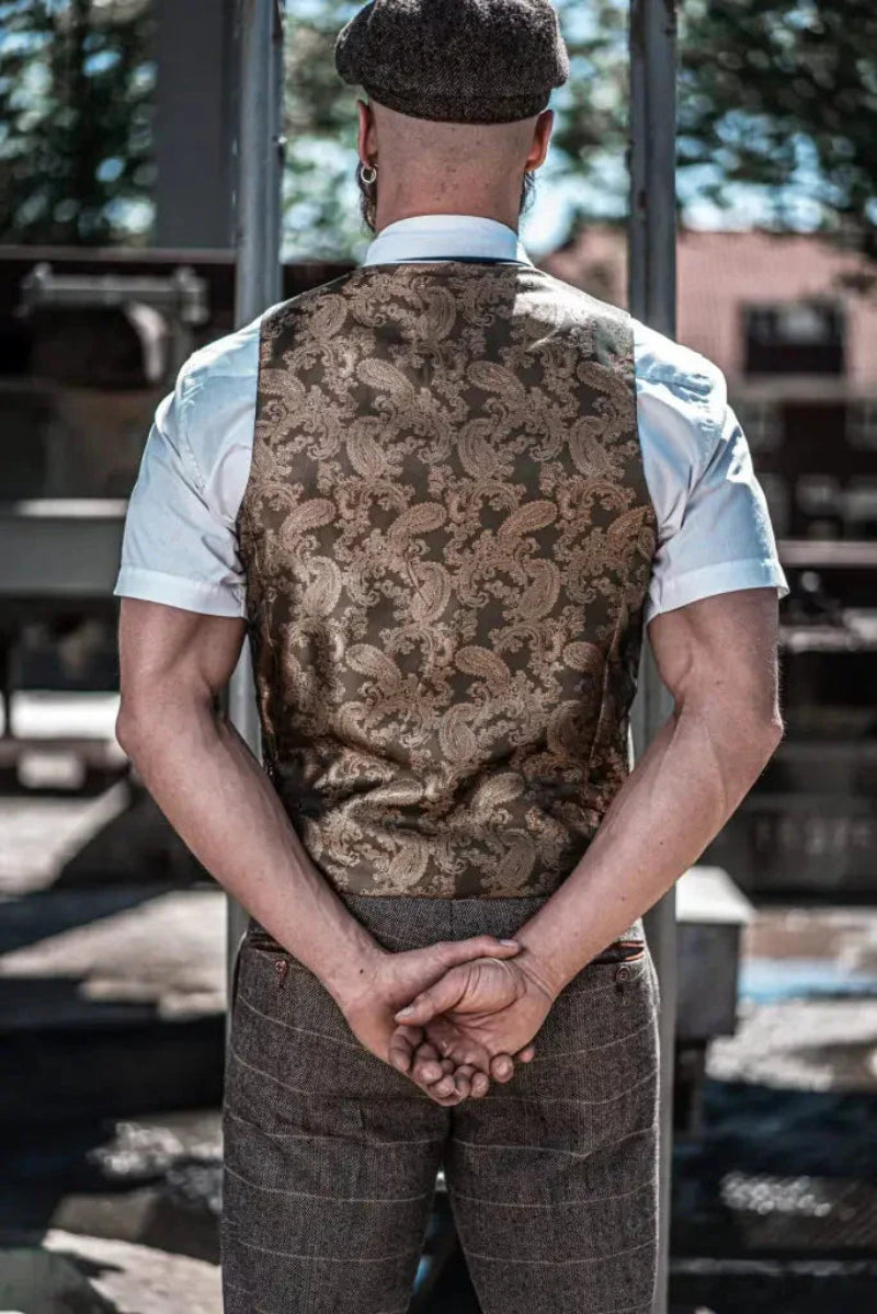 Dreiteiliger Herrenanzug im Vintage-Look mit Karomuster