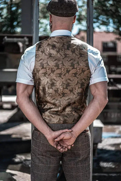 Dreiteiliger Herrenanzug im Vintage-Look mit Karomuster