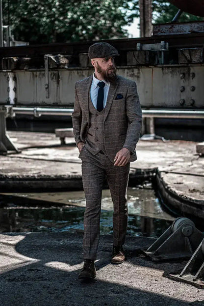 Dreiteiliger Herrenanzug im Vintage-Look mit Karomuster