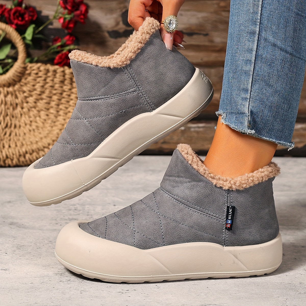 Damen Winterstiefeletten mit dicker Sohle und Plüschfutter, gesteppt, knöchelhoch