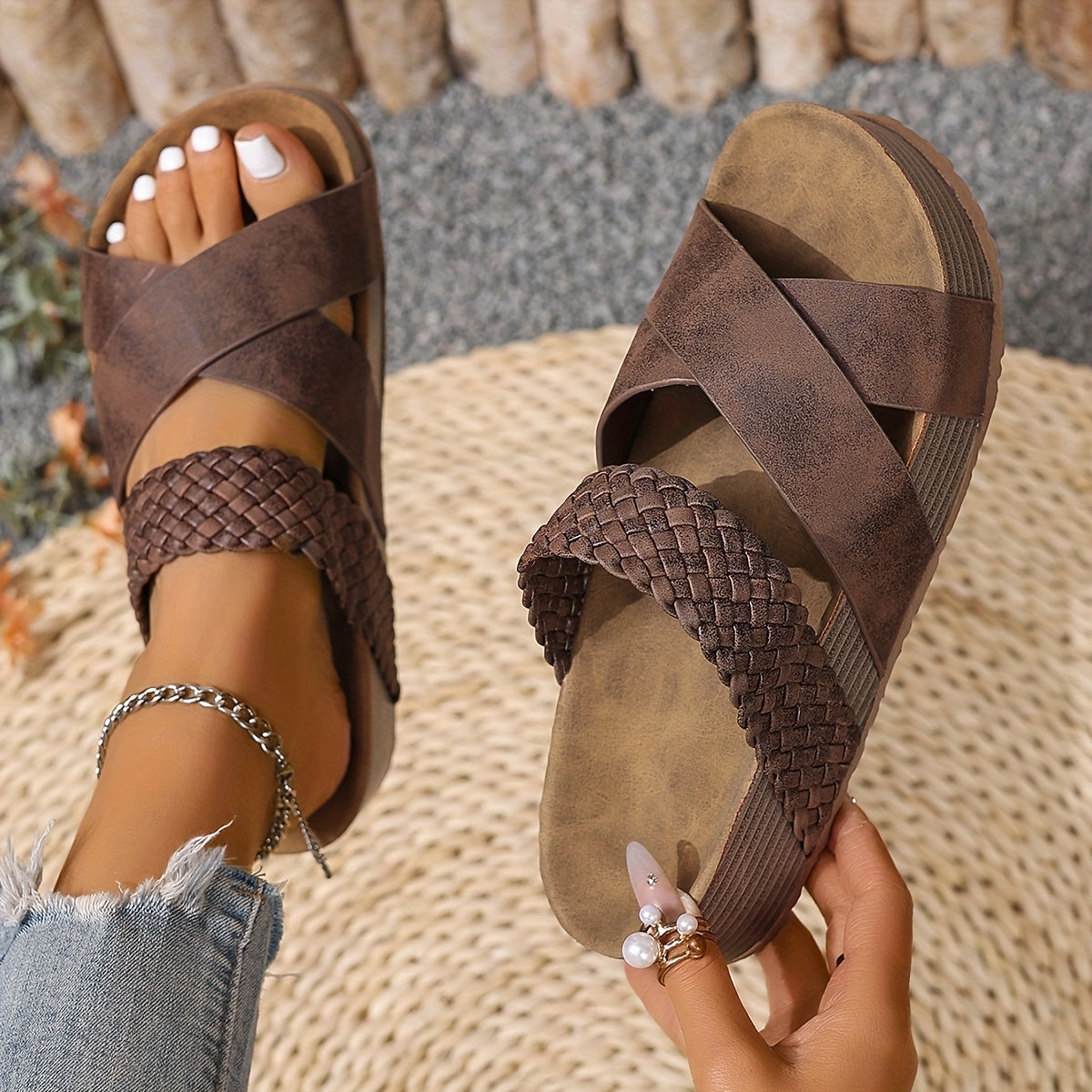 Damen Plateau-Sandalen mit Flecht- und Kreuzriemen – Modische Sommerschuhe für Alltag und Urlaub