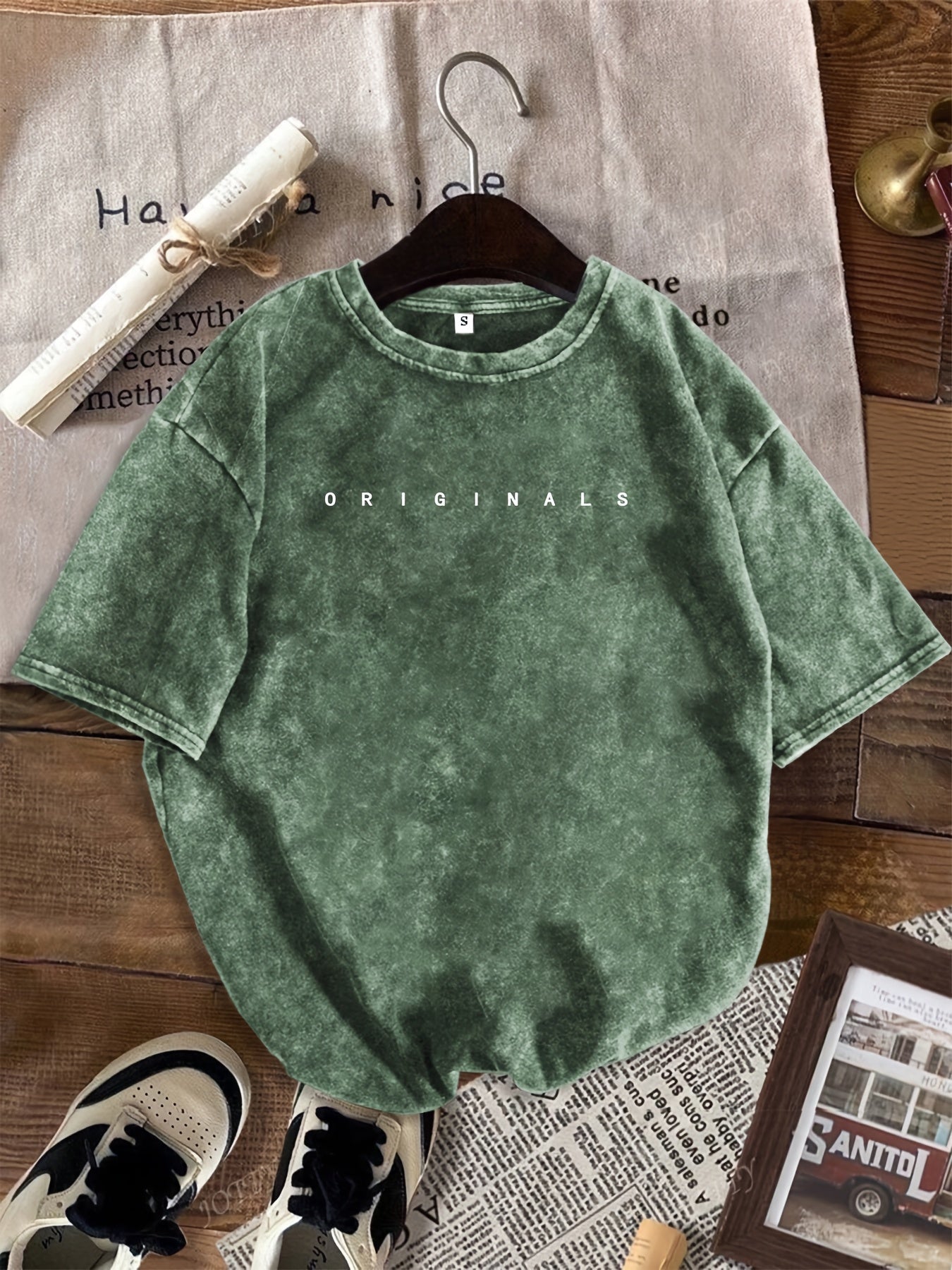 Damen Freizeit T-Shirt mit Print und High-Waist Jeansshorts – Urbaner Sommer-Look
