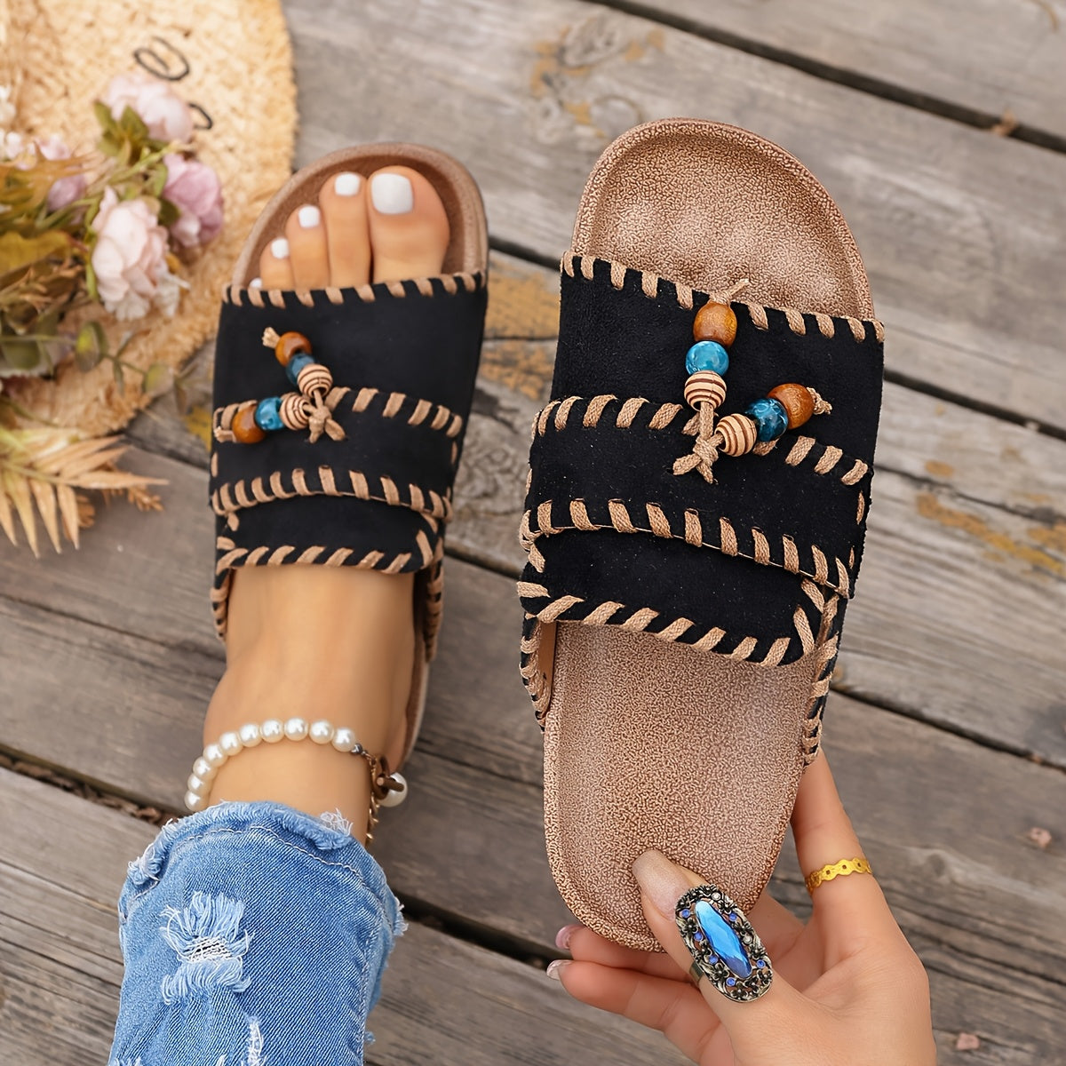 Damen Boho Pantoletten mit Perlendetails – Bequeme Sommerschuhe für Freizeit und Urlaub