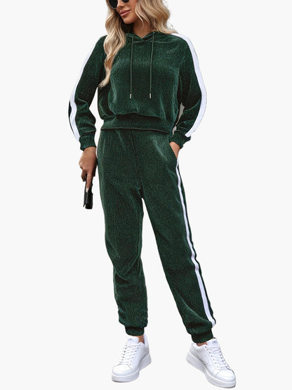 Damen Trainingsanzug Set – Sportlicher Freizeit-Look mit Kapuzenpullover und Jogginghose, ideal für Alltag und Fitness