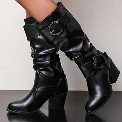 Damen Stiefel mit Schnallen und mittelhohem Absatz, locker geschnitten