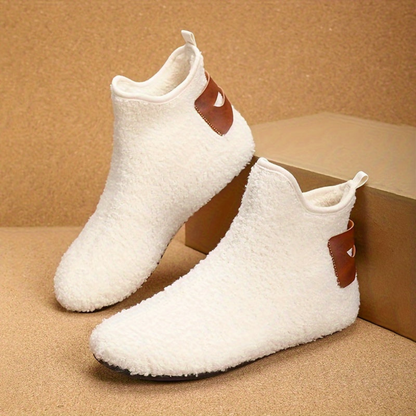 Unisex Winter Stiefel, warme Hausschuhe, flauschige Stiefeletten in verschiedenen Farben