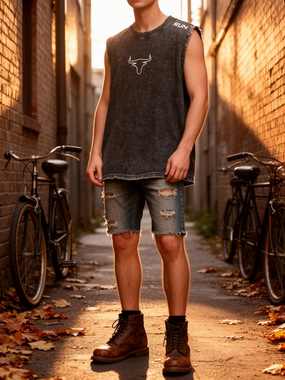 Herren Vintage Streetstyle Muskelshirt mit Stier-Print und Distressed Denim Shorts, lässig für Sommer & Freizeit