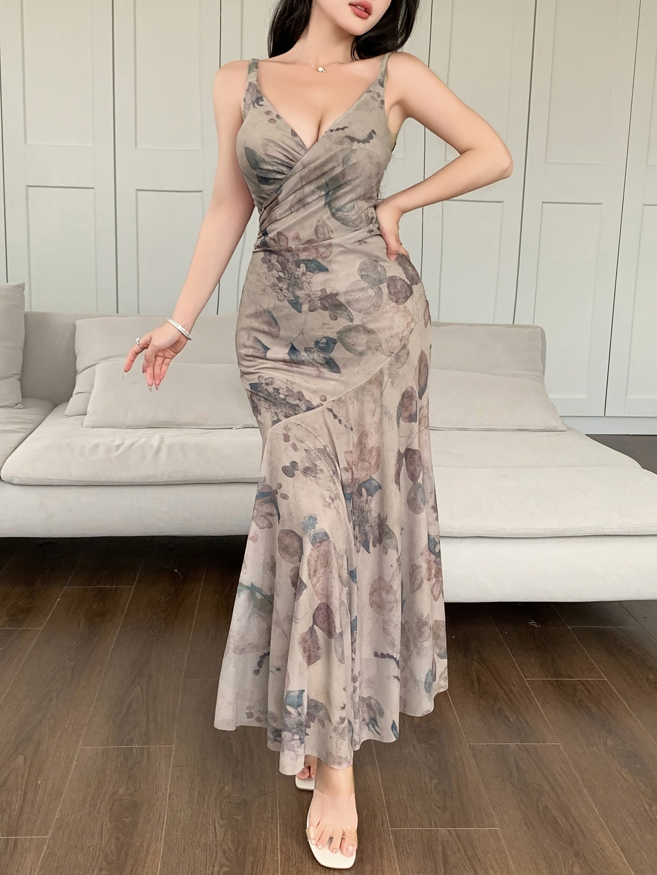 Damen Elegantes Maxikleid mit Blumenmuster und V-Ausschnitt für besondere Anlässe