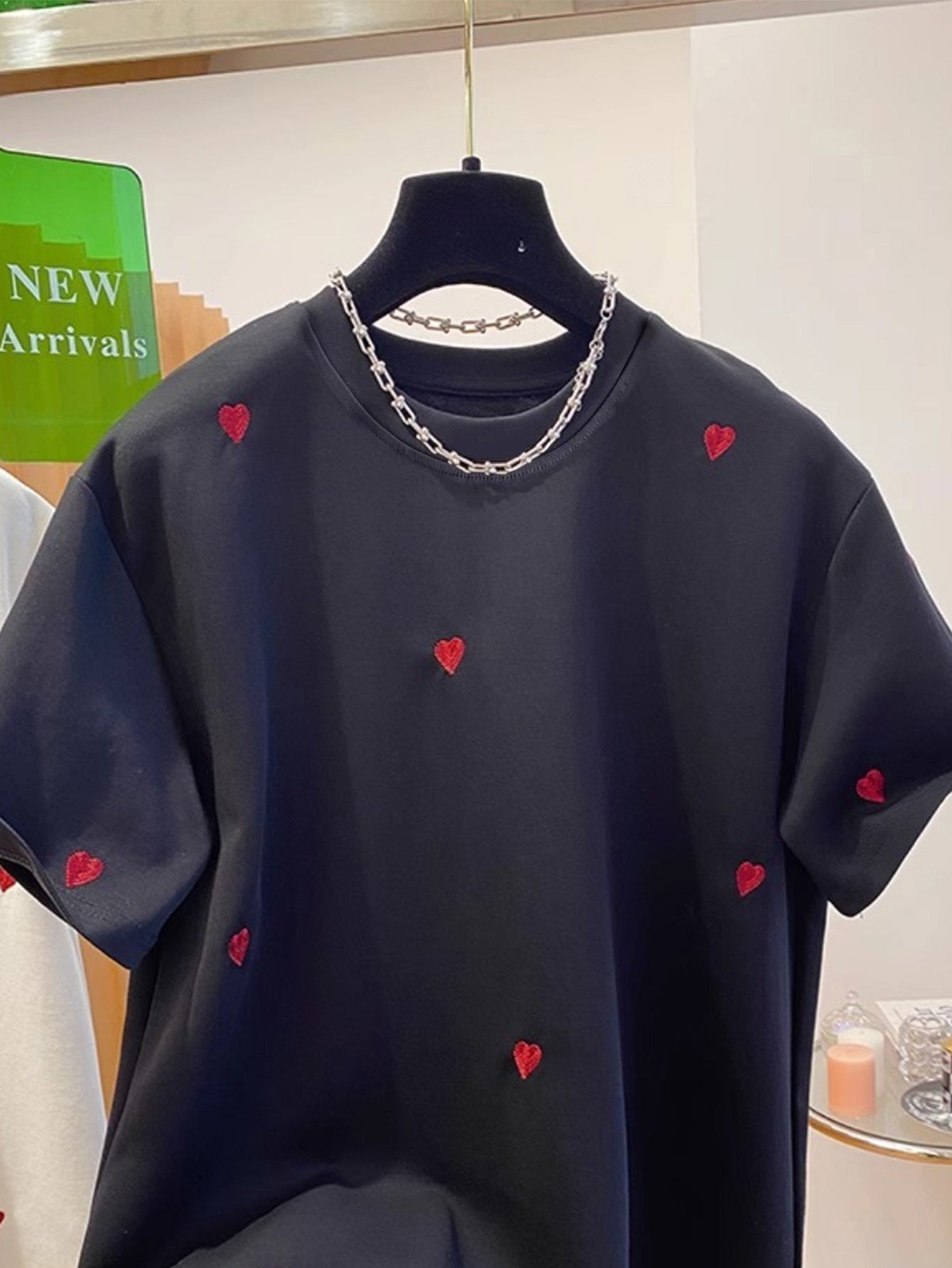 Damen Trendiges T-Shirt mit gestickten Herzen – Streetstyle Casual Kurzarm