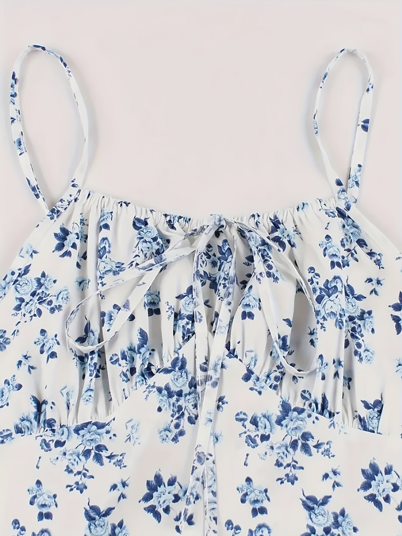Damen Midikleid mit Blumenmuster und romantischem Schnitt – Perfekt für Sommer, Gartenparty & Brunch