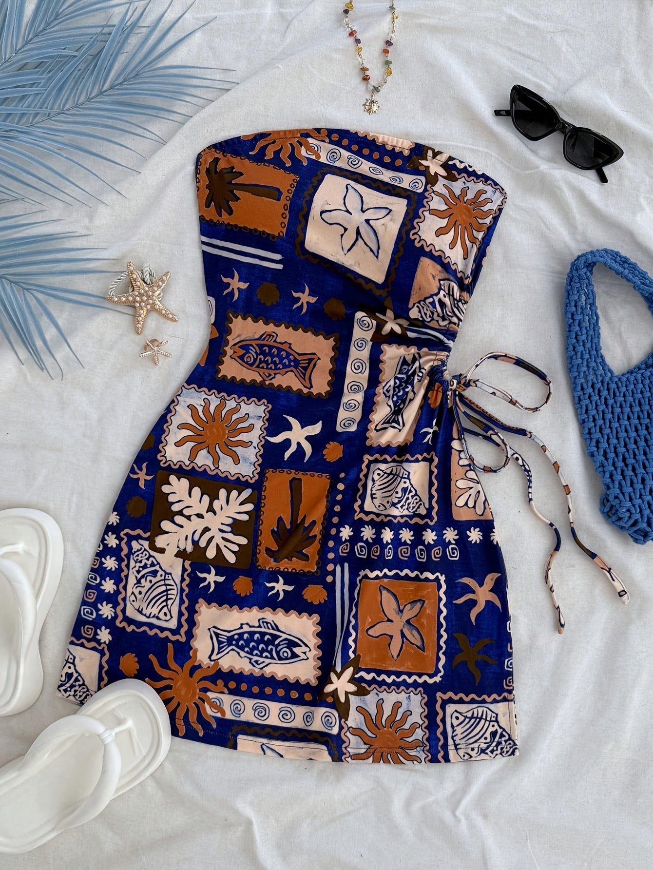 Damen Bandeau Minikleid mit tropischem Strandmuster und seitlicher Schleife – Perfekt für Urlaub & Sommeroutfits