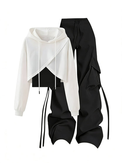 Damen Hoodie Crop Top Set Weiß Schwarz mit Cargo Hose und Kordelzug