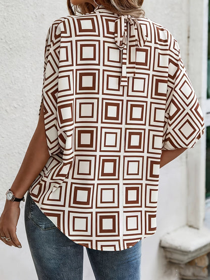 Damen Bluse mit Stehkragen und geometrischem Muster – Modischer Alltags- und Büro-Look