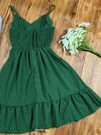 Damen Polka Dot Trägerkleid mit Knopfleiste und Rüschen – Vintage Style Freizeitkleid