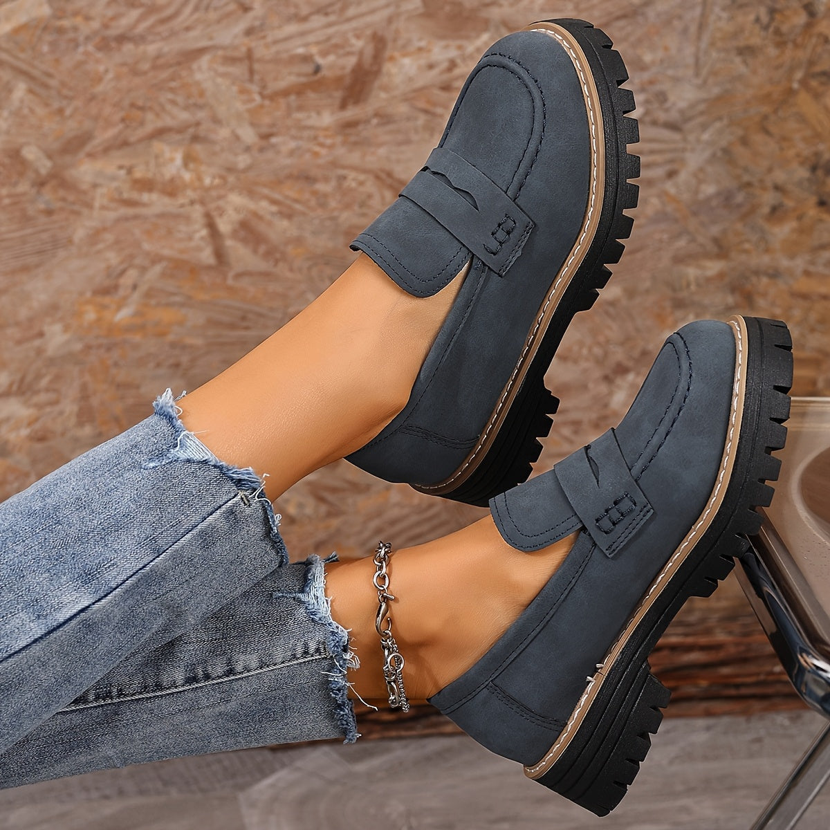 Damen Loafer im klassischen Stil mit Profilsohle – Bequeme Alltags-Slipper für Freizeit und Büro