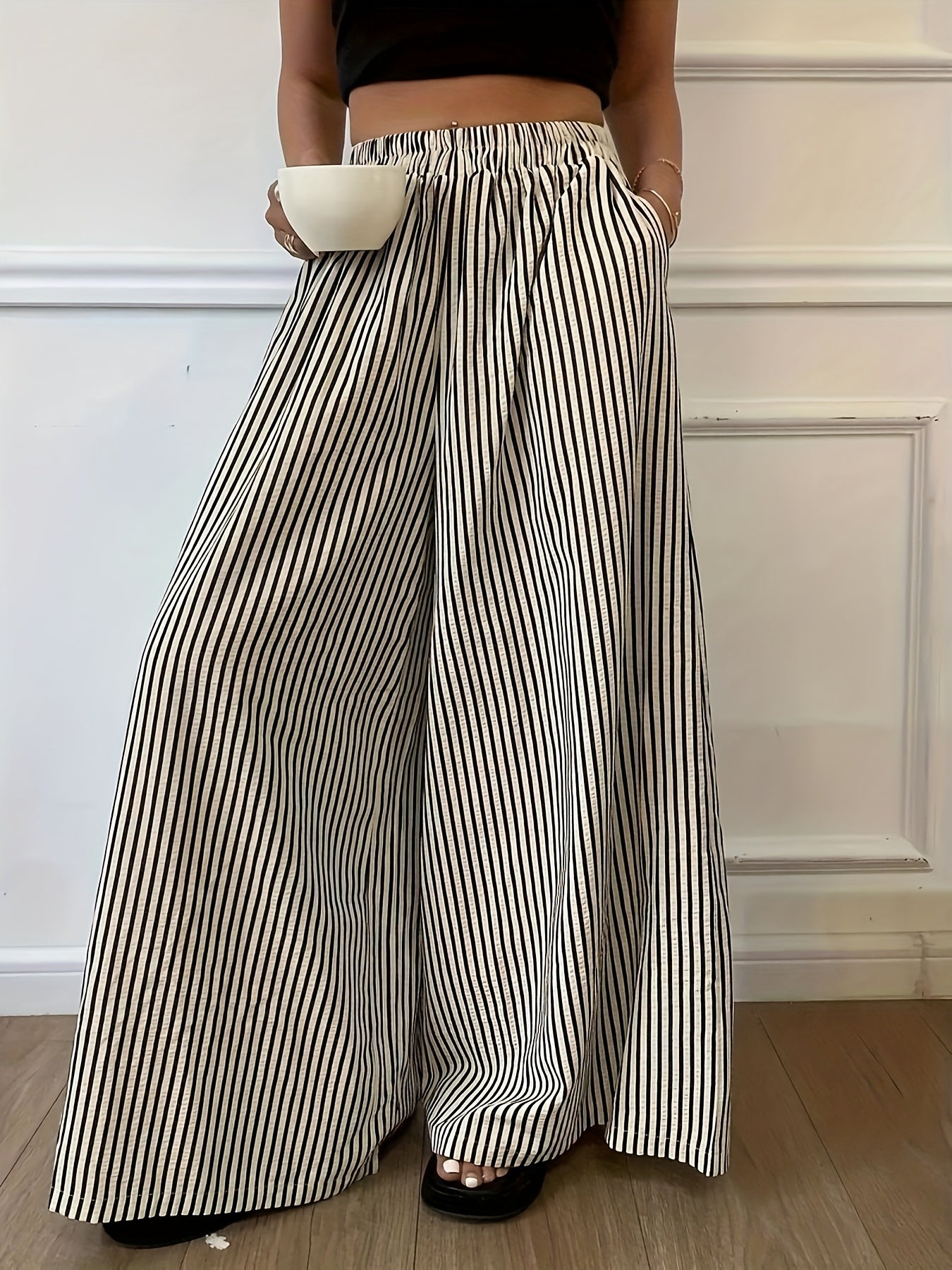 Damen Weite Streifenhose im eleganten Streetstyle für Freizeit und Alltag