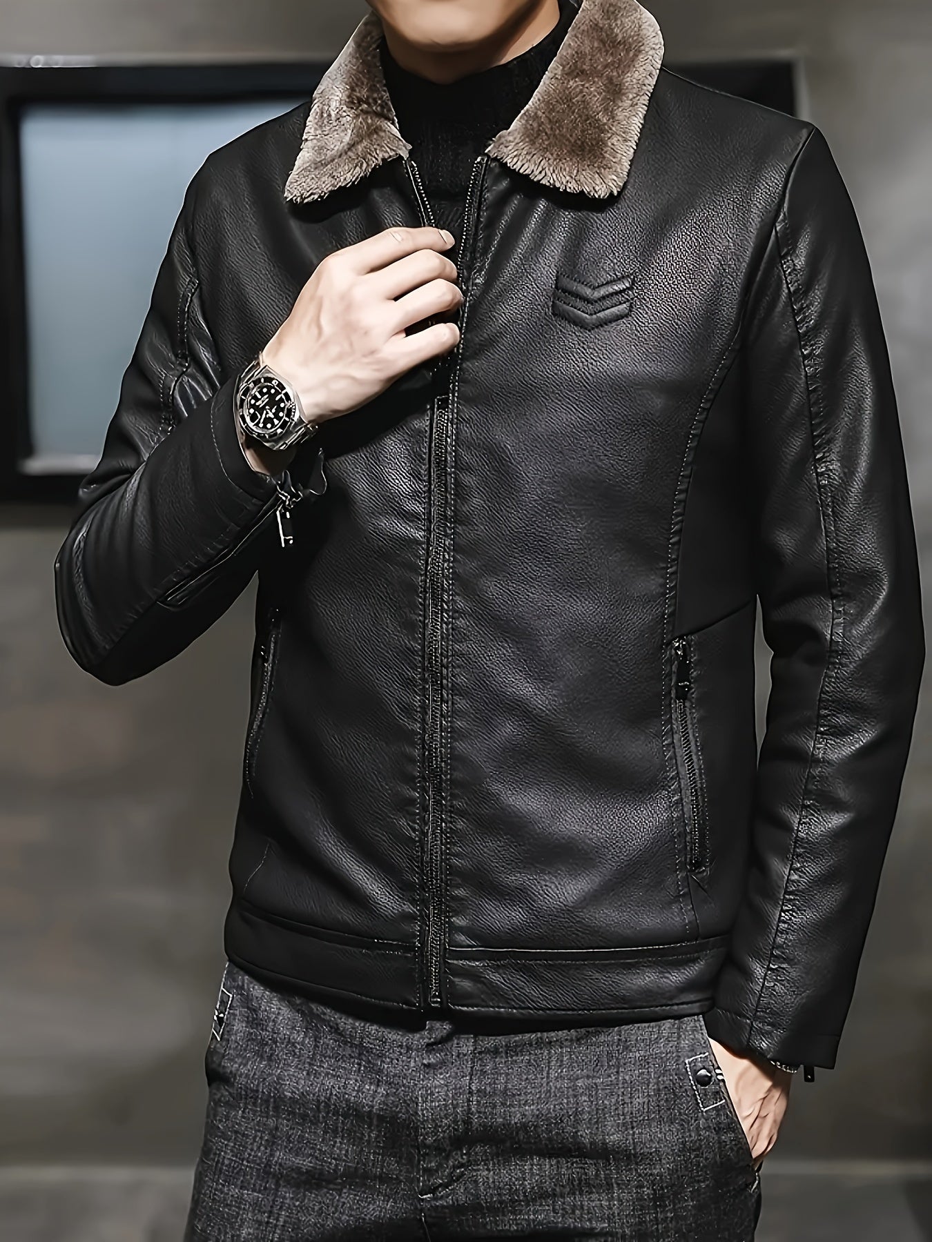 Herren Jacke Schwarz mit Fellimitat-Futter und Kragen