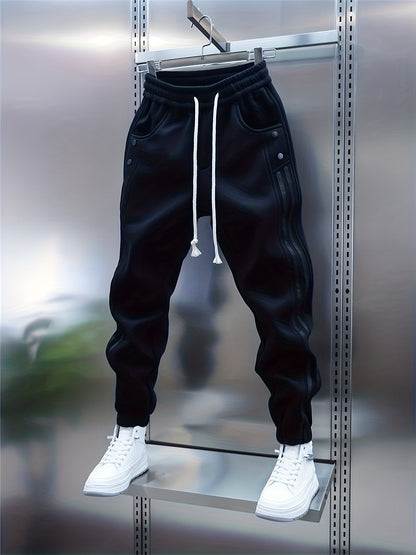 Herren Jogginghose Sportstyle mit Streifen und modernen Details