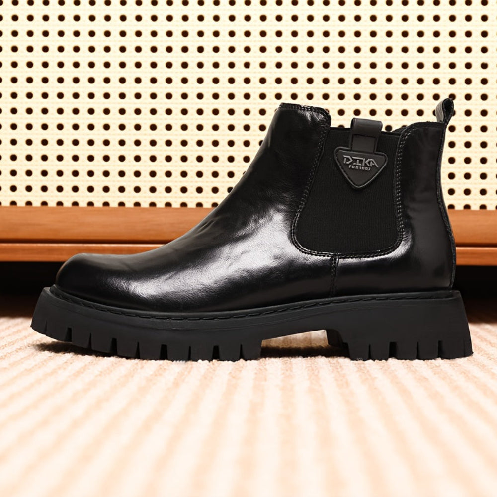 Chunky Chelsea Boots mit Profilsohle für Herren in Schwarz