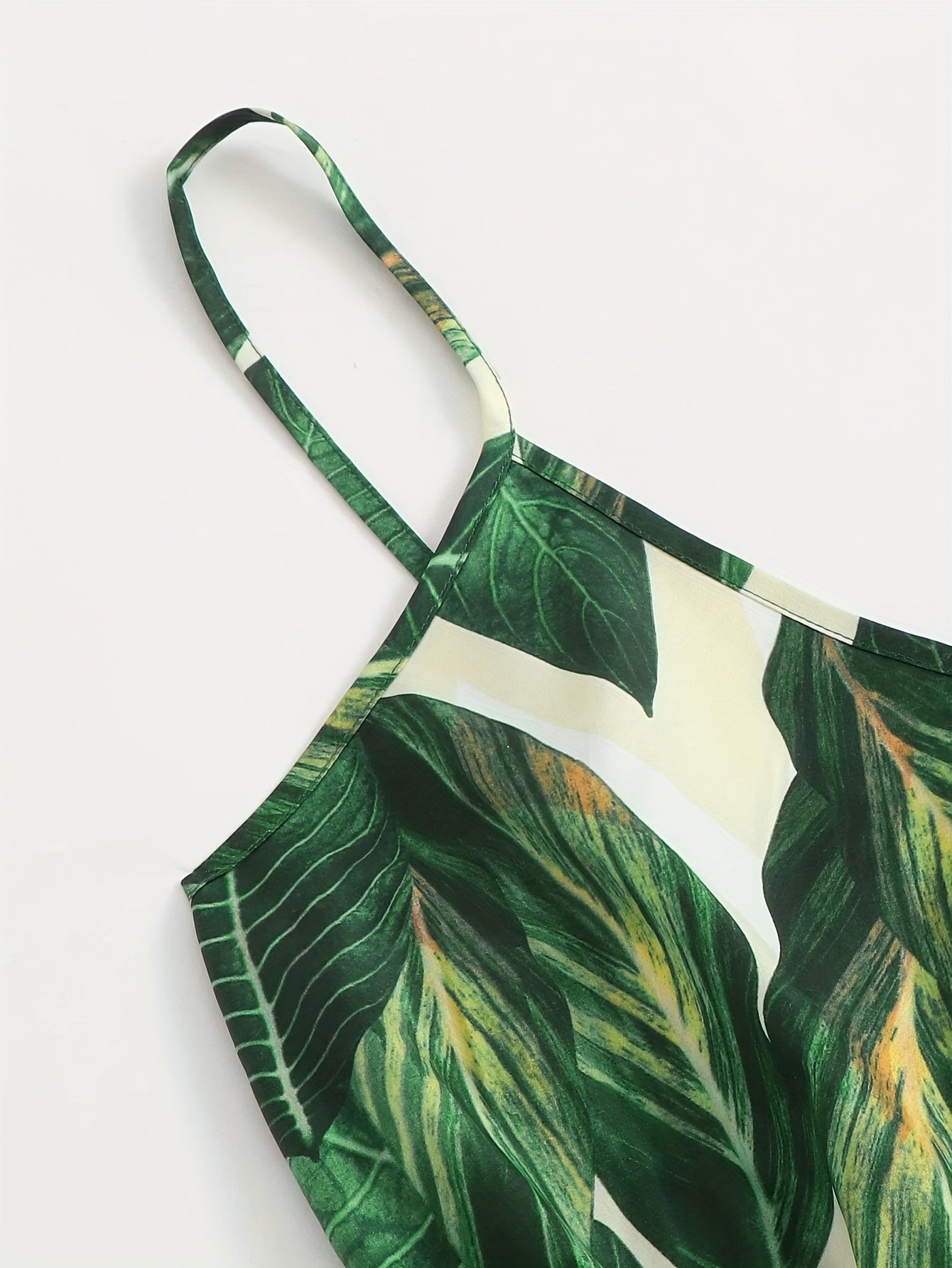 Damen Sommer-Jumpsuit mit tropischem Blätter-Print – Trendiger Einteiler für Urlaub, Strand & Freizeit