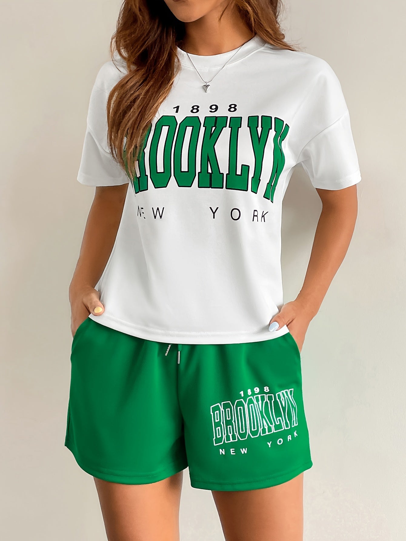Damen Freizeit Zweiteiler Set Brooklyn New York – Sportlicher Streetstyle für Alltag und Lounge