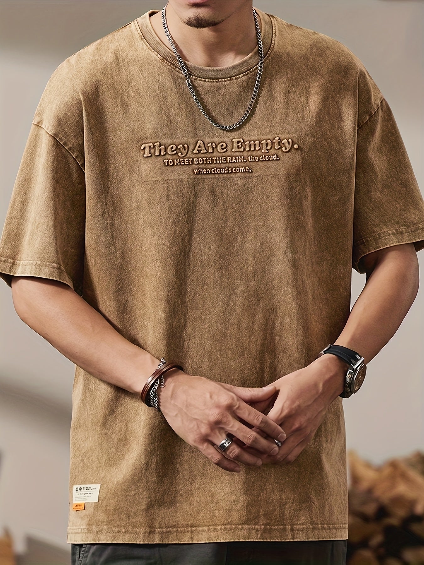Herren Oversize Streetwear T-Shirt mit Prägung – Moderner Urban Style