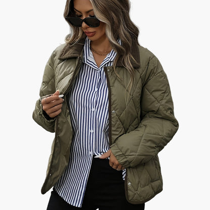 Damen Steppjacke im Vintage-Stil mit Taschen – Elegante Übergangsjacke für Alltag und Freizeit